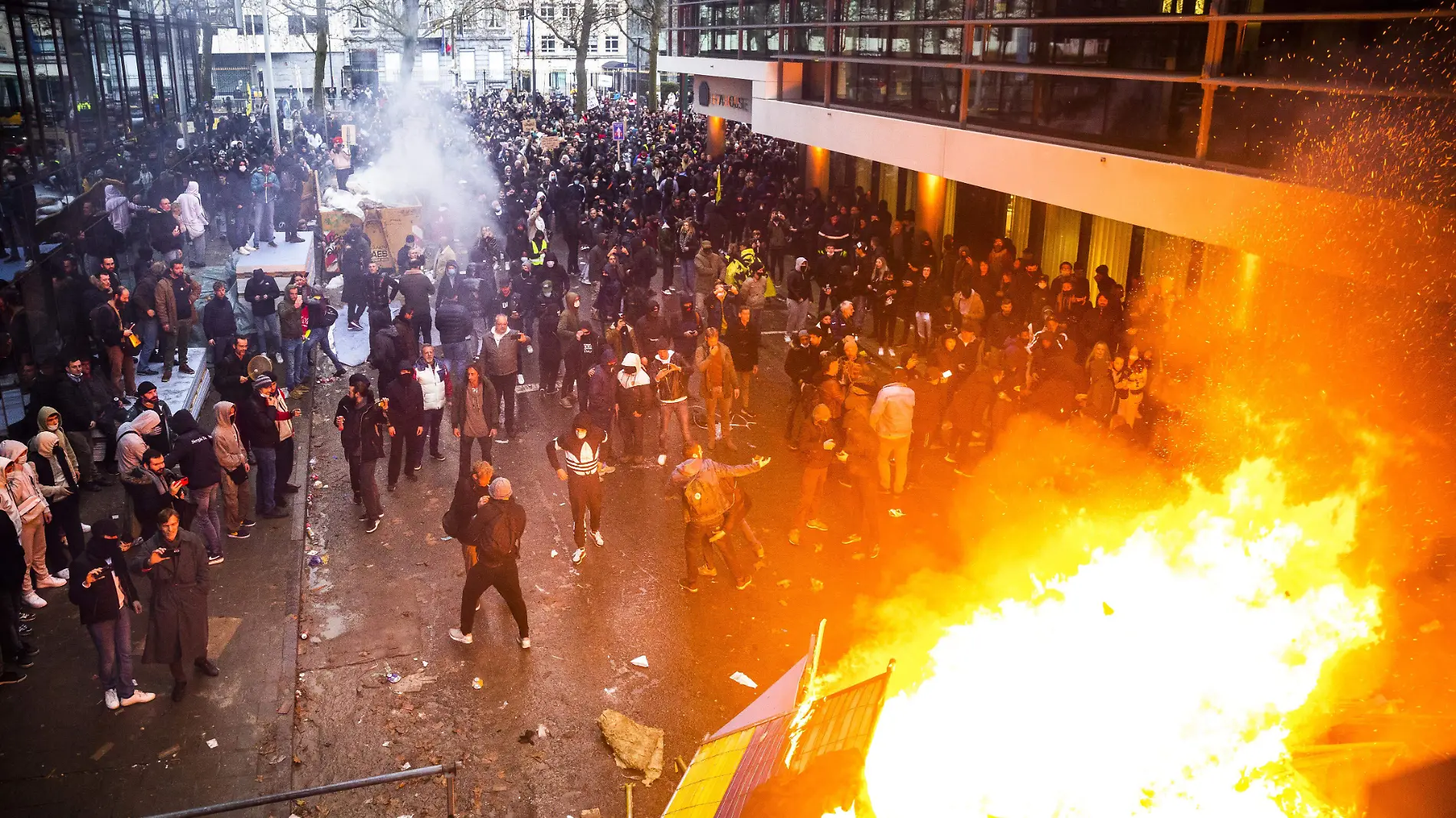 PROTESTAS EN CONTRA DE MEDIDAS SANITARIAS Y RESTRICCIONES POR PANDEMIA-afp (7)